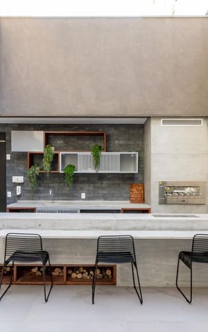 Apartamento à venda com 181m², 3 quartos e 2 vagas Apartamento à venda com 181m², 3 quartos e 2 vagasÁrea comum - Churrasqueira