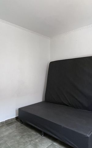 Casa à venda com 220m², 4 quartos e 5 vagas Casa à venda com 220m², 4 quartos e 5 vagasSuíte