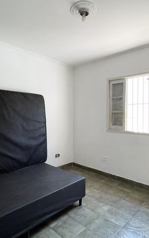 Casa à venda com 220m², 4 quartos e 5 vagas Casa à venda com 220m², 4 quartos e 5 vagasSuíte