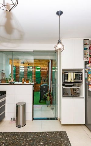 Apartamento à venda com 140m², 2 quartos e 2 vagas Apartamento à venda com 140m², 2 quartos e 2 vagasCozinha