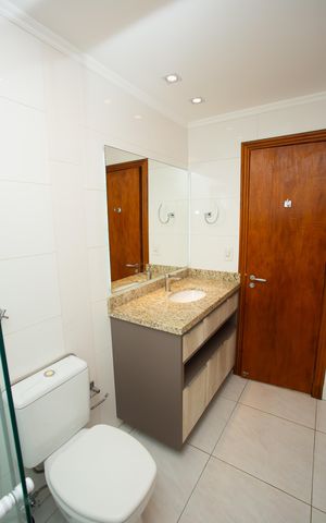 Apartamento para alugar com 400m², 3 quartos e 1 vaga Apartamento para alugar com 400m², 3 quartos e 1 vagaBanheiro Social 2