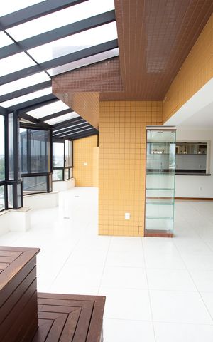 Apartamento para alugar com 400m², 3 quartos e 1 vaga Apartamento para alugar com 400m², 3 quartos e 1 vagaÁrea comum