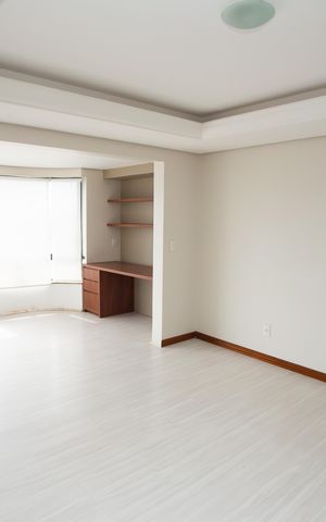 Apartamento para alugar com 400m², 3 quartos e 1 vaga Apartamento para alugar com 400m², 3 quartos e 1 vagaSala