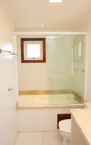 Apartamento para alugar com 400m², 3 quartos e 1 vaga Apartamento para alugar com 400m², 3 quartos e 1 vagaBanheiro/Suíte