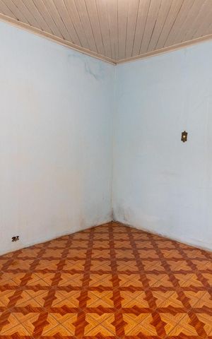 Casa à venda com 100m², 3 quartos e 4 vagasQuarto 2