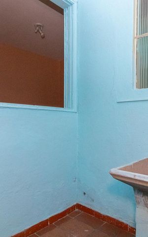 Casa à venda com 100m², 3 quartos e 4 vagasÁrea de Serviço 2