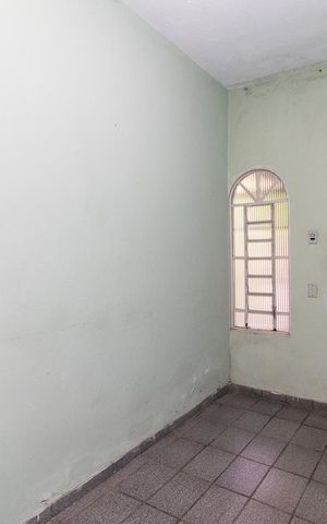Casa à venda com 100m², 3 quartos e 4 vagasSuíte