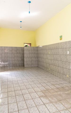 Casa à venda com 100m², 3 quartos e 4 vagasSalão