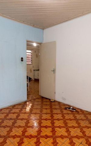 Casa à venda com 100m², 3 quartos e 4 vagasQuarto 2