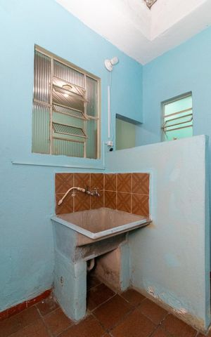 Casa à venda com 100m², 3 quartos e 4 vagasÁrea de Serviço 2