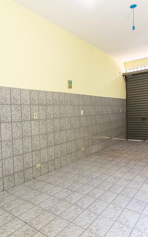 Casa à venda com 100m², 3 quartos e 4 vagasSalão