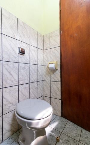Casa à venda com 100m², 3 quartos e 4 vagasBanheiro do Salão