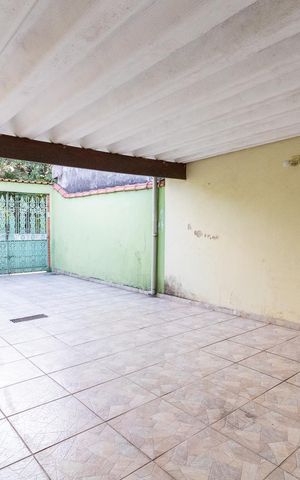Casa à venda com 100m², 3 quartos e 4 vagasGaragem