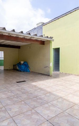 Casa à venda com 100m², 3 quartos e 4 vagasGaragem