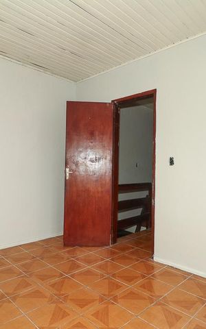 Casa à venda com 270m², 7 quartos e 2 vagasQuarto 6 / Casa 3 / Fundos