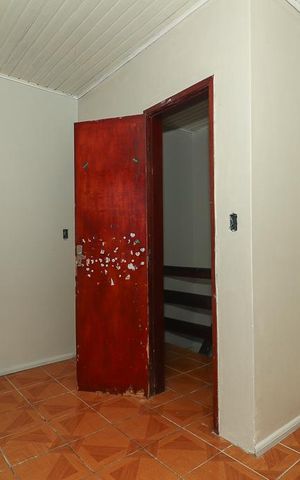 Casa à venda com 270m², 7 quartos e 2 vagasQuarto 7 / Casa 3 / Fundos