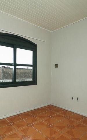 Casa à venda com 270m², 7 quartos e 2 vagasQuarto 6 / Casa 3 / Fundos