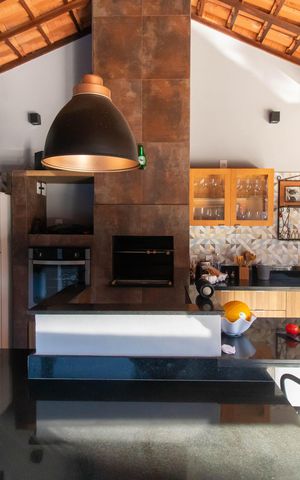 Casa à venda com 240m², 3 quartos e 4 vagas Casa à venda com 240m², 3 quartos e 4 vagasÁrea externa