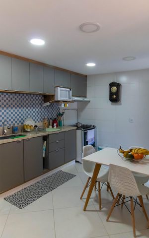 Casa à venda com 240m², 3 quartos e 4 vagas Casa à venda com 240m², 3 quartos e 4 vagasCozinha