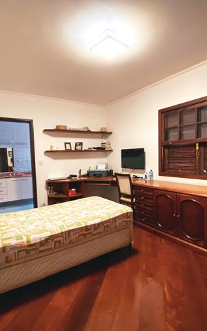 Apartamento à venda com 650m², 4 quartos e 4 vagas Apartamento à venda com 650m², 4 quartos e 4 vagasQuarto 1