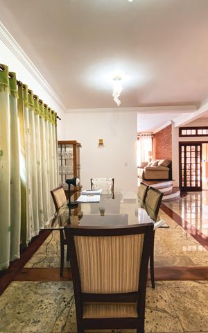 Apartamento à venda com 650m², 4 quartos e 4 vagas Apartamento à venda com 650m², 4 quartos e 4 vagasSala