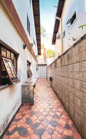 Apartamento à venda com 650m², 4 quartos e 4 vagas Apartamento à venda com 650m², 4 quartos e 4 vagasCorredor