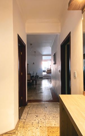 Apartamento à venda com 650m², 4 quartos e 4 vagas Apartamento à venda com 650m², 4 quartos e 4 vagasHall de Entrada
