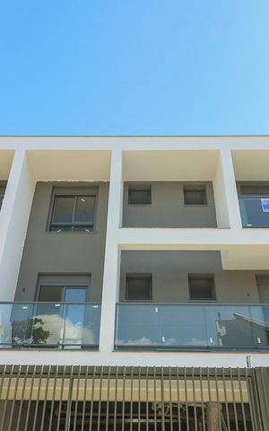 Apartamento à venda com 102m², 2 quartos e 2 vagasFachada