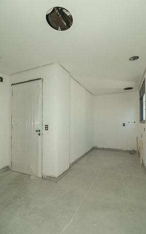 Apartamento à venda com 146m², 2 quartos e 2 vagasCozinha