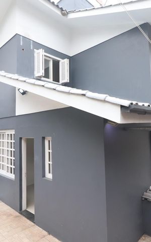 Casa à venda com 133m², 3 quartos e 2 vagasFachada