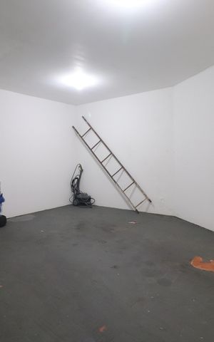 Casa à venda com 375m², 5 quartos e 3 vagasGaragem 2