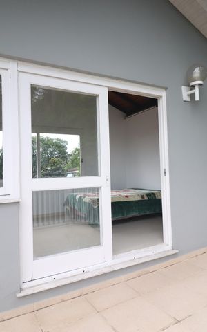 Casa à venda com 375m², 5 quartos e 3 vagasQuarto 1 sacada