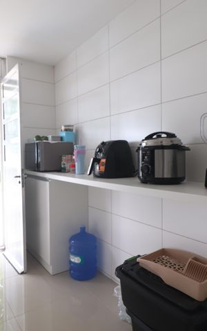 Casa à venda com 375m², 5 quartos e 3 vagasCozinha 01