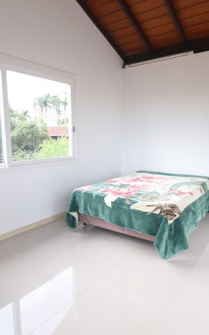 Casa à venda com 375m², 5 quartos e 3 vagasQuarto 1