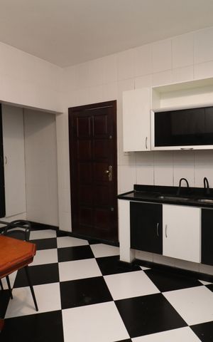 Casa de condomínio para alugar com 200m², 3 quartos e 1 vagaCozinha