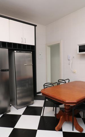 Casa de condomínio para alugar com 200m², 3 quartos e 1 vagaCozinha