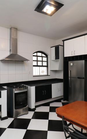 Casa de condomínio para alugar com 200m², 3 quartos e 1 vagaCozinha