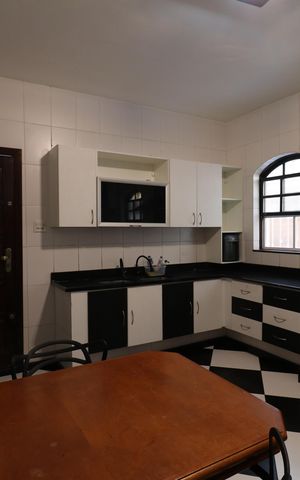 Casa de condomínio para alugar com 200m², 3 quartos e 1 vagaCozinha