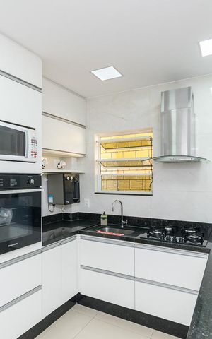 Casa de condomínio à venda com 90m², 2 quartos e 1 vaga Casa de condomínio à venda com 90m², 2 quartos e 1 vagaCozinha