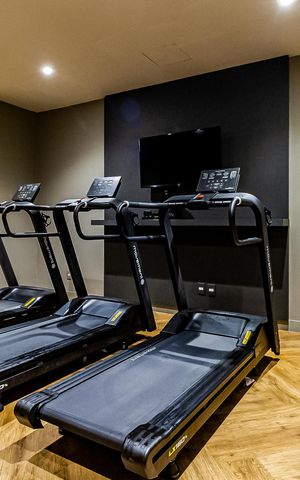 Studio à venda com 27m², 1 quarto e 1 vaga Studio à venda com 27m², 1 quarto e 1 vagaÁrea comum - Academia