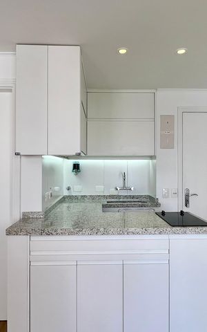 Studio à venda com 31m², 1 quarto e 1 vaga Studio à venda com 31m², 1 quarto e 1 vagaCozinha