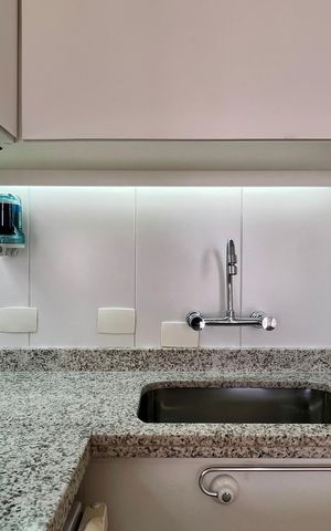 Studio à venda com 31m², 1 quarto e 1 vaga Studio à venda com 31m², 1 quarto e 1 vagaCozinha