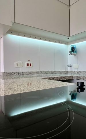 Studio à venda com 31m², 1 quarto e 1 vaga Studio à venda com 31m², 1 quarto e 1 vagaCozinha