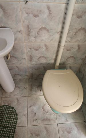 Casa para alugar com 110m², 2 quartos e 1 vagaBanheiro de serviço