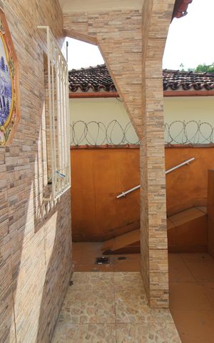 Casa para alugar com 110m², 2 quartos e 1 vagaVaranda