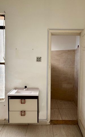 Apartamento à venda com 170m², 3 quartos e sem vaga Apartamento à venda com 170m², 3 quartos e sem vagaStudio