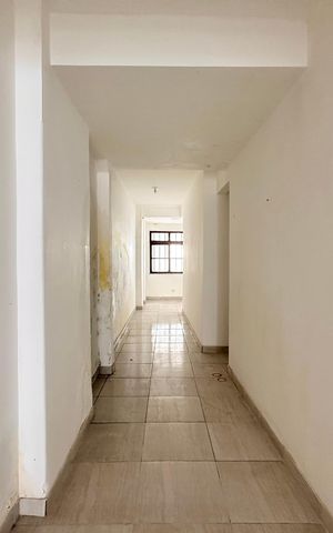 Apartamento à venda com 170m², 3 quartos e sem vaga Apartamento à venda com 170m², 3 quartos e sem vagaCorredor