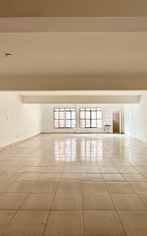 Apartamento à venda com 170m², 3 quartos e sem vaga Apartamento à venda com 170m², 3 quartos e sem vagaStudio