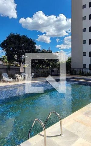 Apartamento para alugar com 43m², 2 quartos e 1 vaga Apartamento para alugar com 43m², 2 quartos e 1 vagaÁrea comum - Piscina