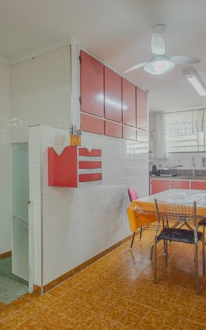 Casa à venda com 350m², 3 quartos e 8 vagasCozinha